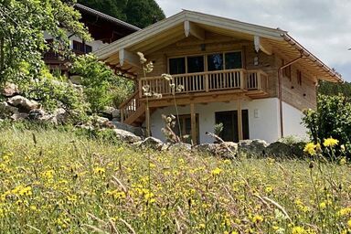 BERGSUCHT Ruhpolding- Chalet und Ferienwohnungen - Chalet/Ferienhaus Bergsucht 110qm 3 Schlaf-,1 Wohnzi., off. Kamin, Balk., 2 Bäder, 2 WCs, max. 6 P.