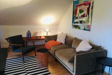 Ferienwohnung Elena - Ferienwohnung 75qm mit Balkon für max. 3 Personen