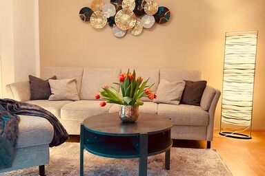 Ferienwohnung Bergblick - Ferienwohnung 94qm, 3 Schlafzimmer, Küche, Wohnzimmer, Bad mit Dusche/WC, separates WC, Balkon