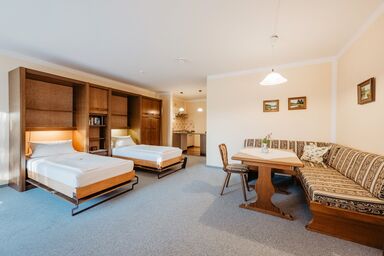 Ferienwohnungen Biermeier - Appartement Nr. 1 im EG mit Balkon und 2 Einzelbetten