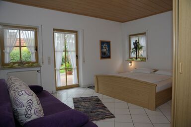 Ferienwohnungen Lehner - Ferienwohnung 2 (36qm) mit Garten und Terrasse