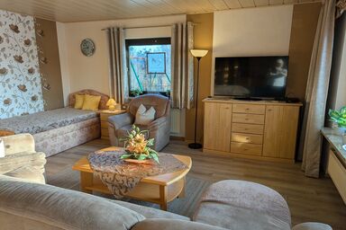 Müller's Ferienwohnungen - Ferienwohnung Thüringer Waldblick, 84 qm, ruhige Lage am Ortsrand