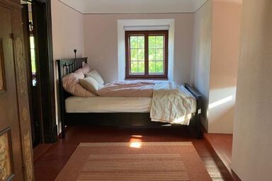 Propstei Wechterswinkel - Einzigartige Ferienwohnung mit Blick über die Klosteranlage und den romantischen Garten (60qm)