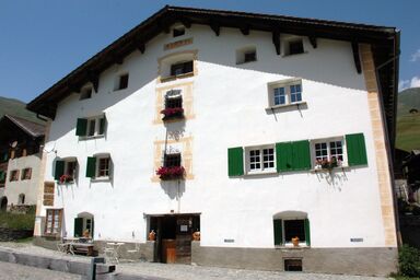 Ferienwohnungen im Schloss, (Nufenen), - Ferienwohnungen im Schloss, (Nufenen), .1