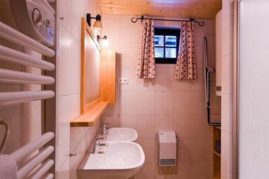 Alpenhäuser Marcius Sonnleitn/Nassfeld - Apartment Typ B/2 Schlafräume/Dusche, WC