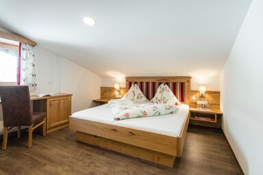 Ferienbauernhof Elmaugut - Doppelzimmer mit Dusche, WC