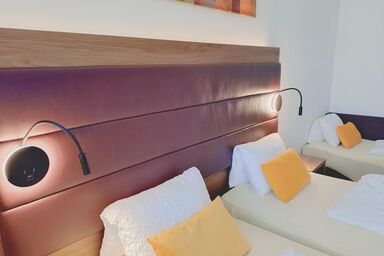 Elisabeth, Pension - Dreibettzimmer, Etagendusche/Etagen-WC, Nichtrauch