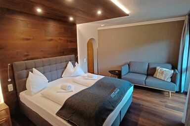 Landhotel DAS STOCKER - Doppelzimmer Klassik mit Dusche, WC