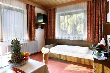 Almhof´s Bauernhof - Einzelzimmer, Dusche oder Bad, WC