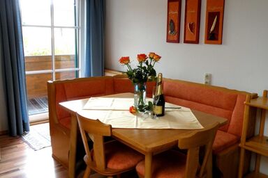 Pension Winter Am Irrsee - Ferienwohnung Guten Morgen Sonne 2. Stock