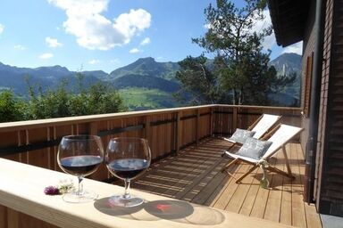 Ferienhaus "Oberguet" mit Bergblick