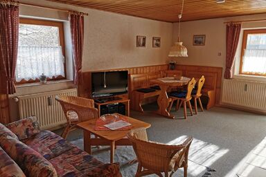 Ferienwohnung mit komplett eingerichteter Küchenzeile im Wohnraum