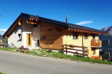 Robert EG Süd 3 1/2 Zimmerwohnung, 5-Betten