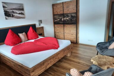 Beim Draxl - Drei-Raum-Ferienwohnung 52qm, 2 Extra-Schlafzimmer, Küche, Balkon