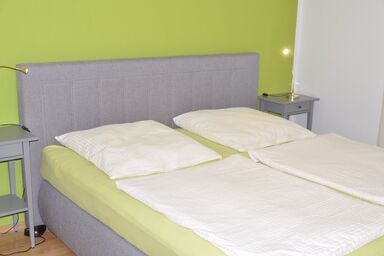 Ferienwohnung Hortensiengarten - Ferienwohnung 78 qm, 1 sep. Schlafzimmer, Freisitz, Terrasse