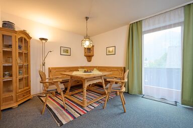 Gästehaus Weißenbacher-Ferienwohnungen - Fewo Nr. 1 Spatz 2 bis 3 Personen, 60 qm, 1-2 Schlafzimmer, 1-2 Du/Wc , 2 Balkon,  WLAN, 1. Stock