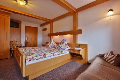 Haus Urban - Doppelzimmer Blaueis - Dusche/WC, 21 qm, TV, Südbalkon, Zusatzliege, Obergeschoss