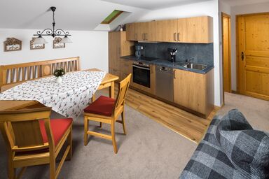 Ferienwohnung Triembachhof - Ferienwohnung 2 für 2 bis 4 Personen, 75 qm,  2 Schlafzimmer, Balkon