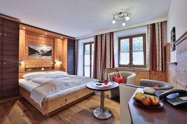 Ferien im Steinberg - Doppelzimmer Grünstein, Südbalkon, TV, Safe, Haarfön, 1. Stock, ohne Frühstück