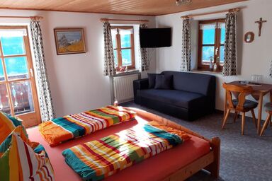 Klettnerlehen - Doppelzimmer 4, Dusche/WC/Balkon, TV, Sitzecke, Obergeschoss