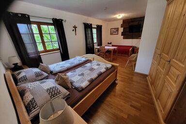 Hörterer Martina | Chiemgau Karte - Nr 5 Doppelzimmer - 1-2 Personen, Dusche/WC