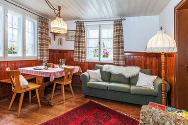 Ferienwohnungen am Märchenpark - Ferienwohnung 1  EG- 4 Personen, 2 Schlafzimmer,  Kachelofen, Terrasse, WLAN