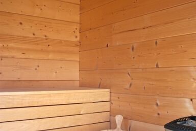 Chalet Chiemgau - Ferienhaus, für 1-4 Personen, 60 qm, 1 sep. Schlafzimmer, Terrasse