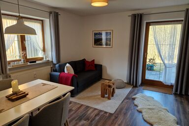 Ferienwohnung Murmeltier - Ferienwohnung Murmeltier 49 qm, separates Schlafzimmer und Süd-West-Terrasse