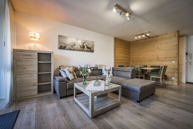 Ferienwohnung Staufenpanorama mit herrlicher Aussicht - Ferienwohnung Staufenpanorama, 61 qm, 1 Schlafzimmer, Balkon