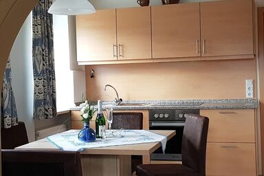 Ferienwohnungen Muhr - Ferienwohnung 1 mit 2 Schlafzimmern und Terrasse