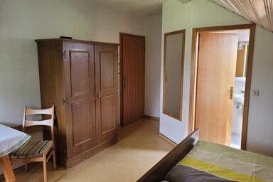 Haus Resi - Gemütliches Doppelzimmer 3 (17qm)