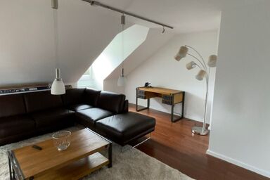 Ferienwohnung am Alexbad - Moderne Ferienwohnung am Alexbad mit Südbalkon