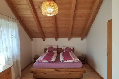 Haus Schönbrunner - Ferienhaus mit Holzterrasse