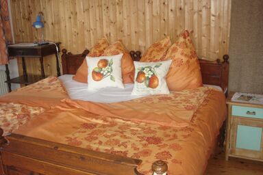 Blumenhof Elfi - FEWO Orange 53m² + Balkon