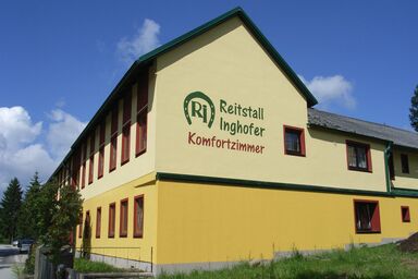 Reitstall Familie Inghofer - Gästehaus & Bauernhof - Familiensuite