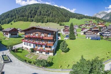 Frühstückspension Wurlerhof - Doppelzimmer, Dusche, WC, Balkon