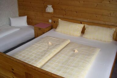 Frühstückspension Wurlerhof - Doppelzimmer, Dusche, WC