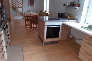 Neue Wohnung am Fluss - Appartement/Fewo, Dusche, WC, 2 Schlafräume