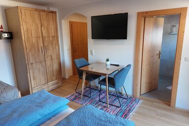Haus Steinbock - Dreibettzimmer Tirol