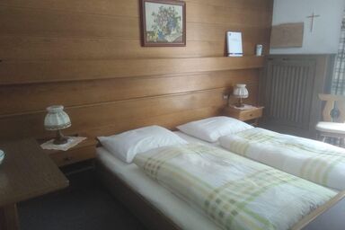 Haus Bergkristall - Doppelzimmer mit Dusche/WC