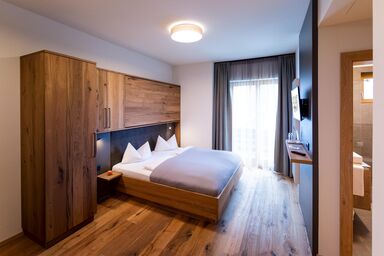 Familiengut Ertlhof - Stil Doppelzimmer mit Balkon