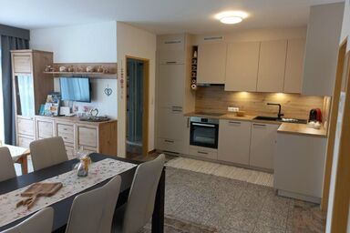 Ferienwohnung Lara - Appartement/Fewo, Dusche, WC, 2 Schlafräume