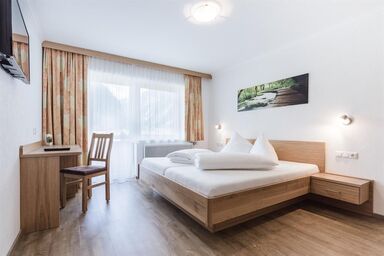 Gasthof und Appartements Venedigerblick - Doppelzimmer mit Dusche od. Bad, WC