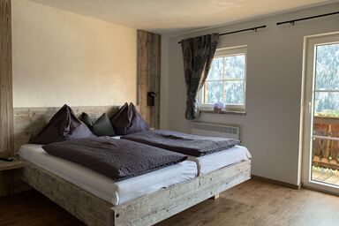 Oberer Gollmitzer, Ferienhof - großes Doppelzimmer, Dusche, WC, TV, Balkon