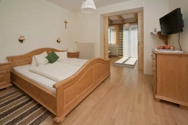 Hoferpeters Bauernhof - Familienzimmer Nuß (mit Halbpension)