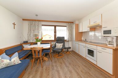 Haus Diedamsblick - Ferienwohnung Rustikal