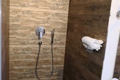 Ferienhaus Badersee - Ferienwohnung Heuboden für 2-3 Personen im Dachgeschoss