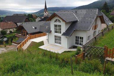 Ferienhaus in Sankt Margarethen Im Lungau mit Garten, Terrasse und Whirlpool
