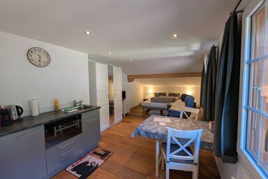 Chalet Stieregg, Studio West