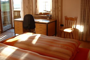 Haus Obermayer - Ferienwohnung 90 qm, 3 Schlafzimmer bis 5 Personen, Wohnküche